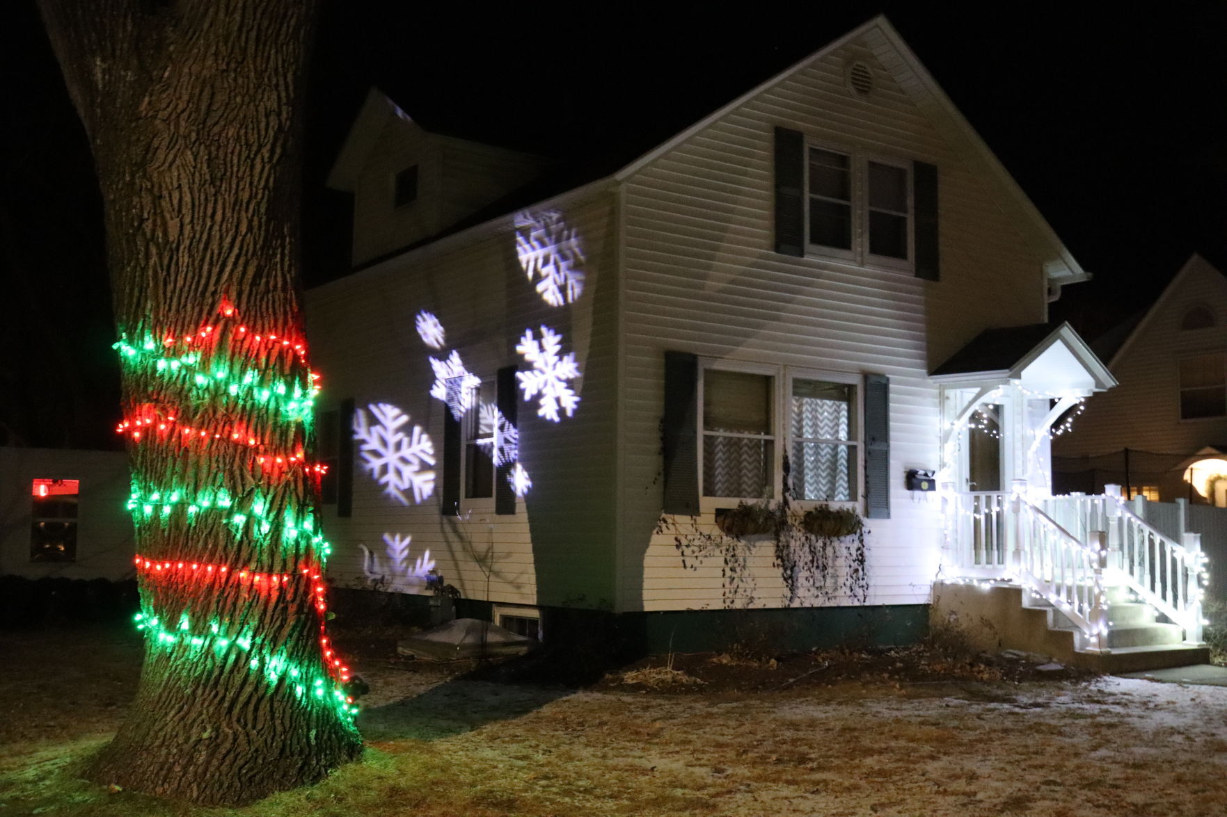 Chippewa Falls Christmas light displays